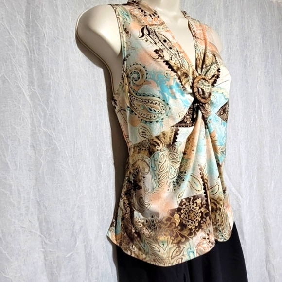 Creatie Design Works, Inc. Tops - Peaceful Earth Collection Silky Paisley Floral Sleeveless V-Neck Top MADE in USA